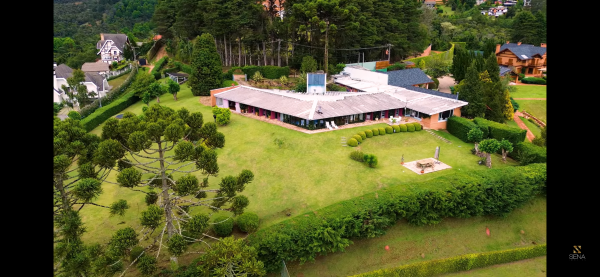 Casa térrea na montanha 